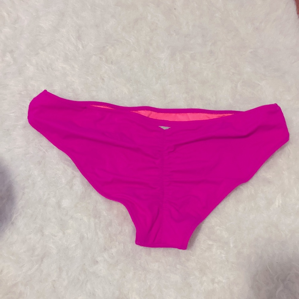 Ruffle Ruched Cheeky bikini bottom